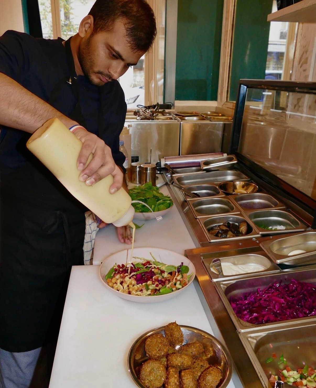Pita Of signature, poulet mariné et aubergine, restaurant Noya Paris