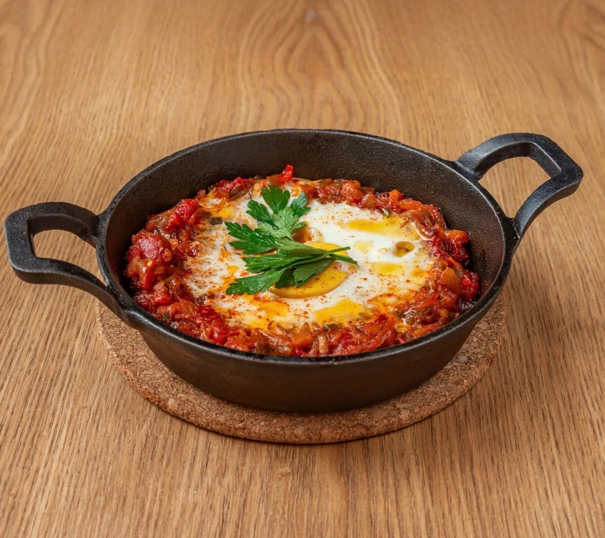 L'équipe Noya en cuisine, préparation des plats levantins frais chaque jour